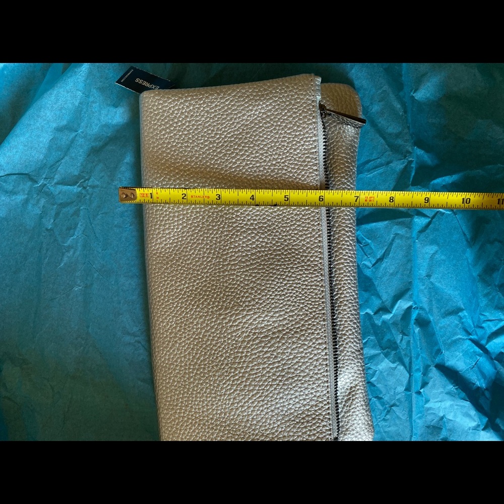 *NWT* Fold over convertable clutch from Express! - Picture 8 of 8